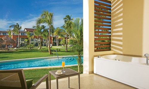 Allure Junior Suite Swim-up